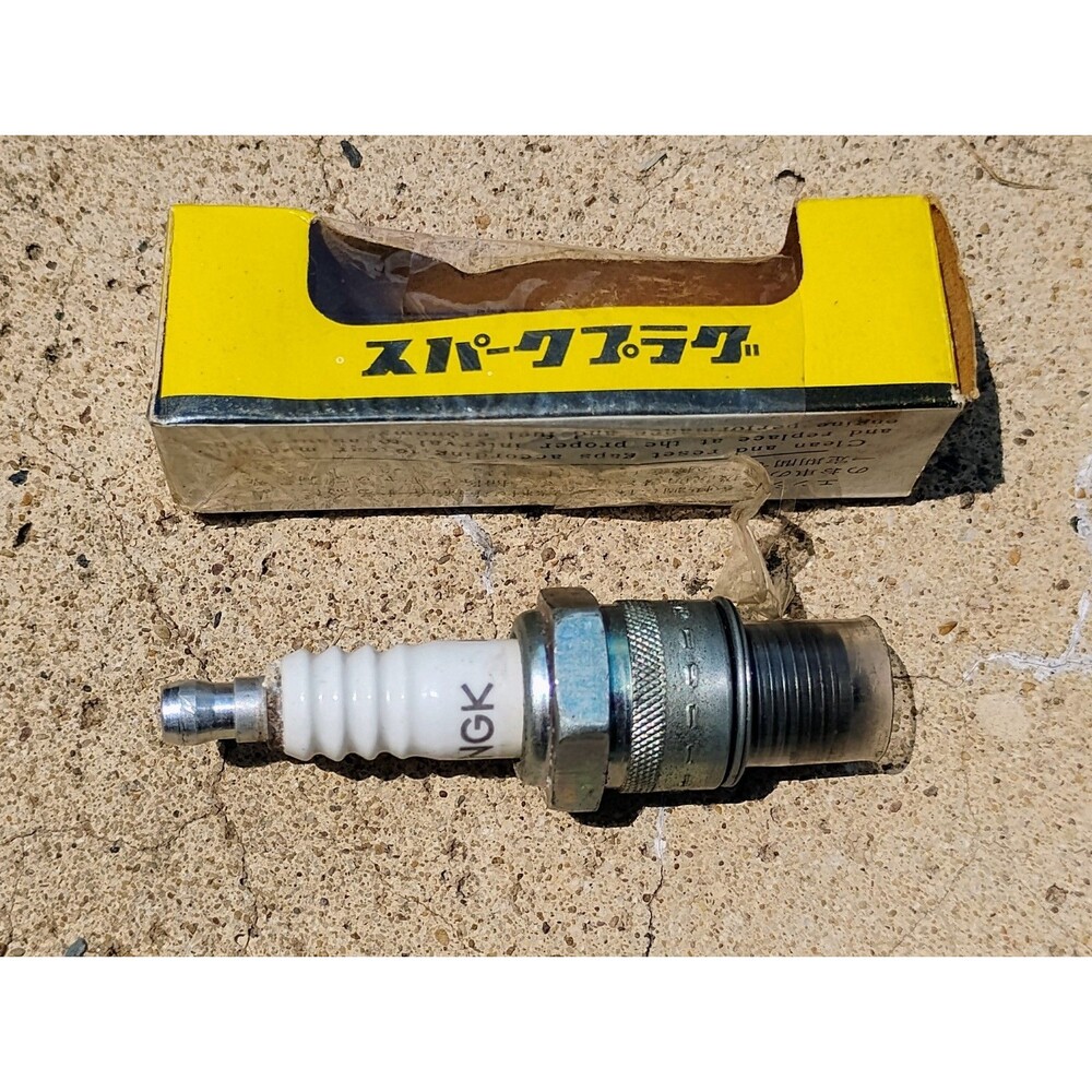 Vintage NOS - NGK B8HS Spark Plug 1968 Yamaha 100CC Spark Plug B-8H